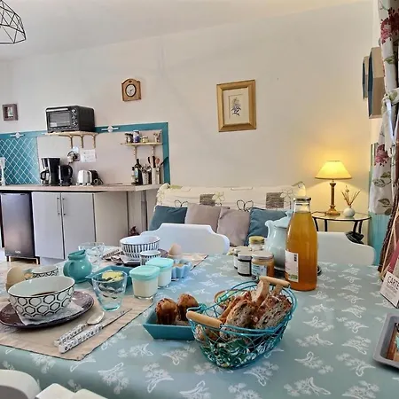 La Fontaine Airmeth Bed & Breakfast Ploërdut